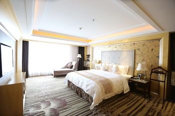 Sunshine Hotel Zhangjiajie (Zhangjiajie, China)*