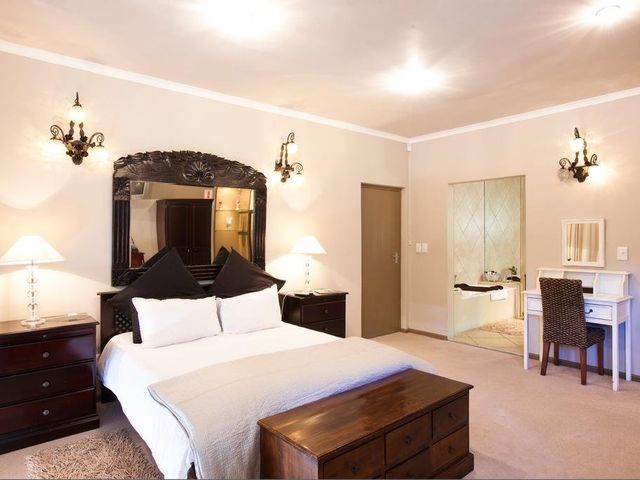 Perle Du Cap Private Suite Estate (Paarl, South Africa)*