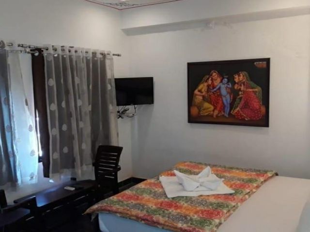 Haus (800 m²), 5 Schlafzimmer und 1 eigene Badezimmer in Lake City (Udaipur, India)*