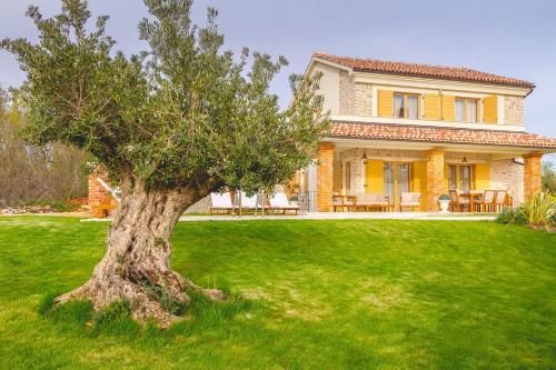 Luxury Villa Tia (Dobrinj, Kroatien)*