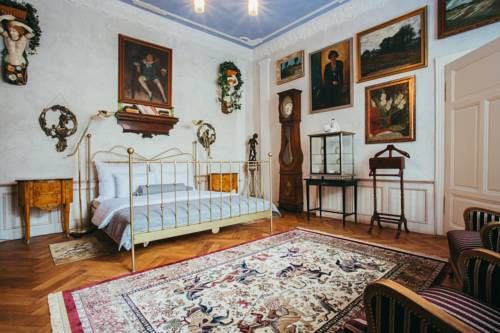 Divná Pani Luxury Gallery Rooms (Banska Stiavnica, Slowakei (Slowakische Republik))*