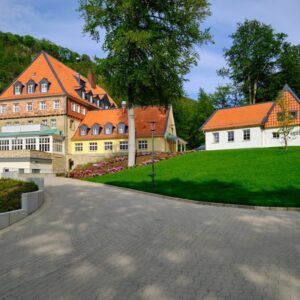 Wie wäre es mit einem spontanen Kurzurlaub mit Ihrer besten Freundin? Lassen Sie sich bei einer Massage und leckeren Getränken verwöhnen. Cocktailgutscheine hierfür sind bereits inklusive!