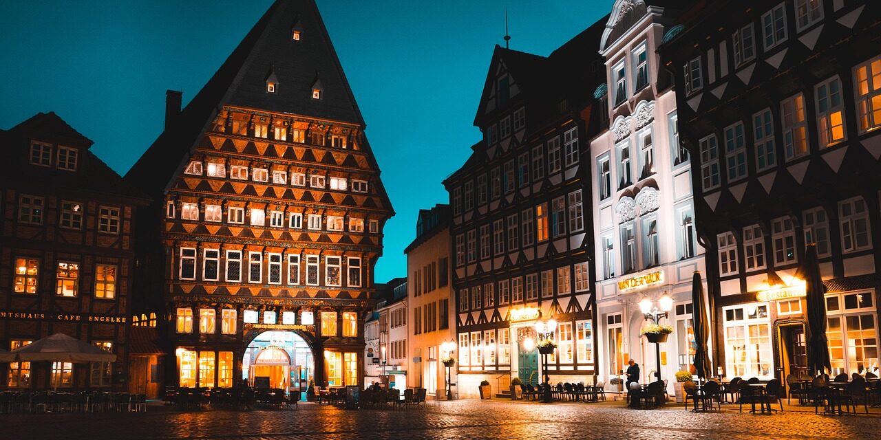 kaipilger-hildesheim-2772941_1280